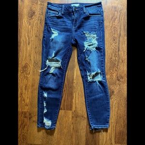 Distressed Cropped Jeans